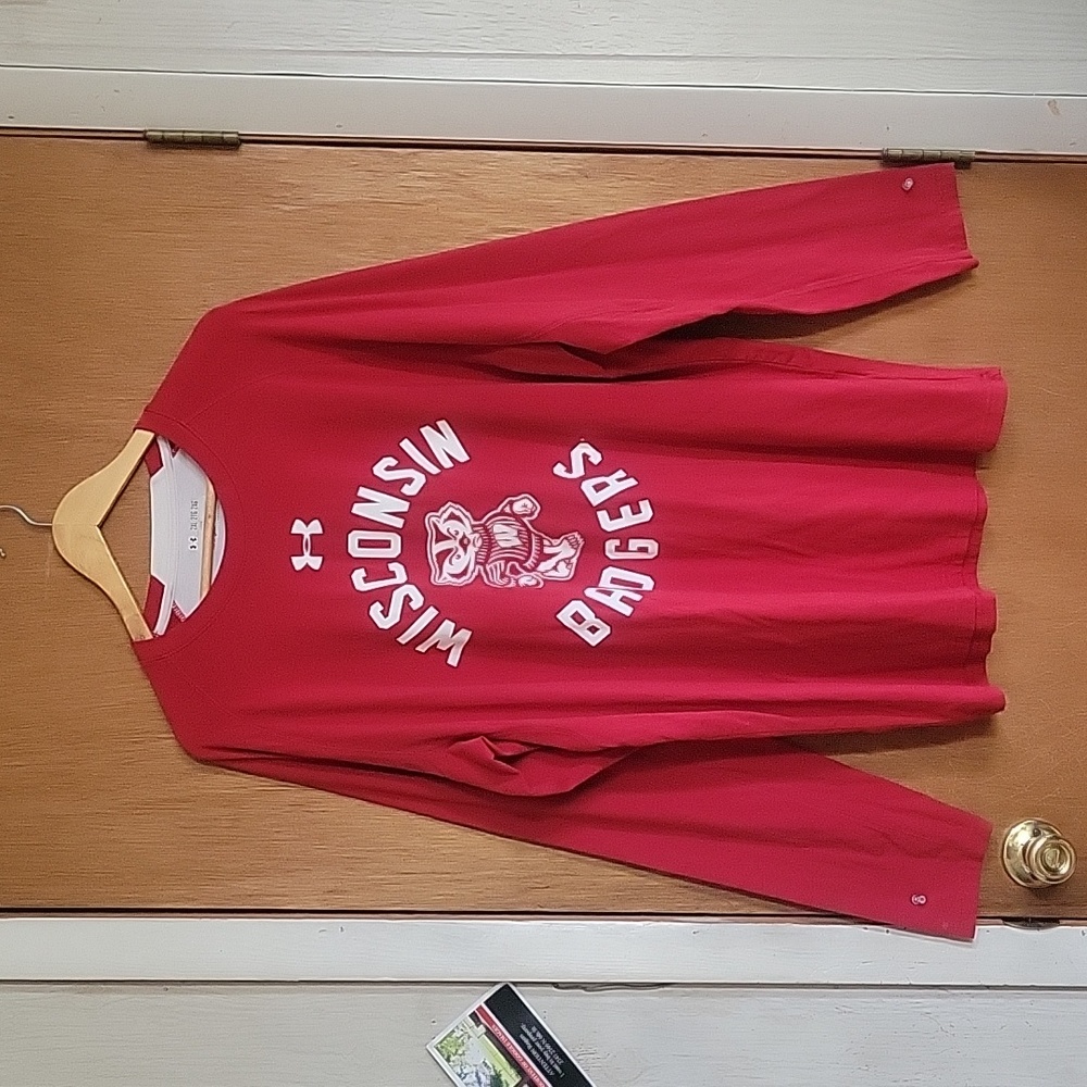Long sleeve t-shirt by under armour